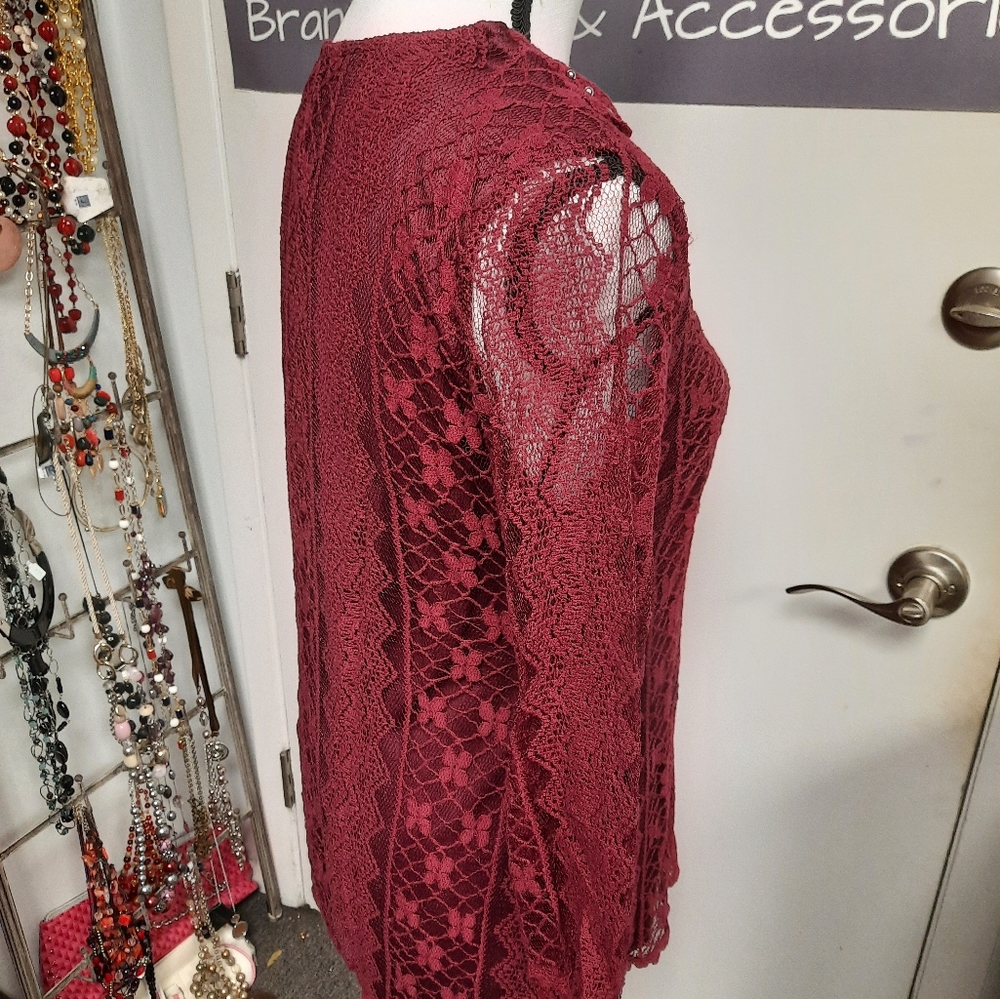 Top - Picture 4 of 6